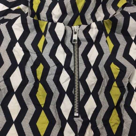 Milly | Silk Chevron Sleeveless Blouse - Picture 6 of 8